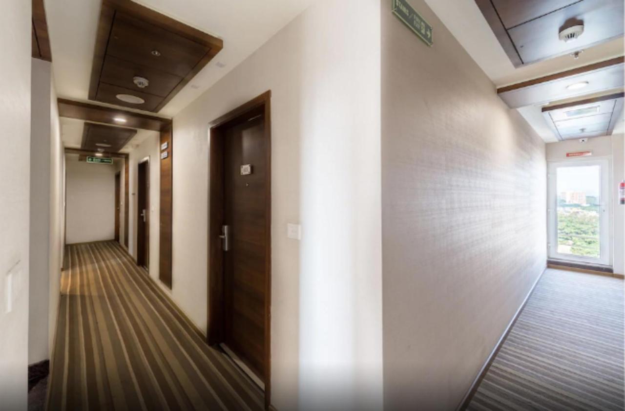 Jagadish Brigade Hotel Bengaluru Zewnętrze zdjęcie