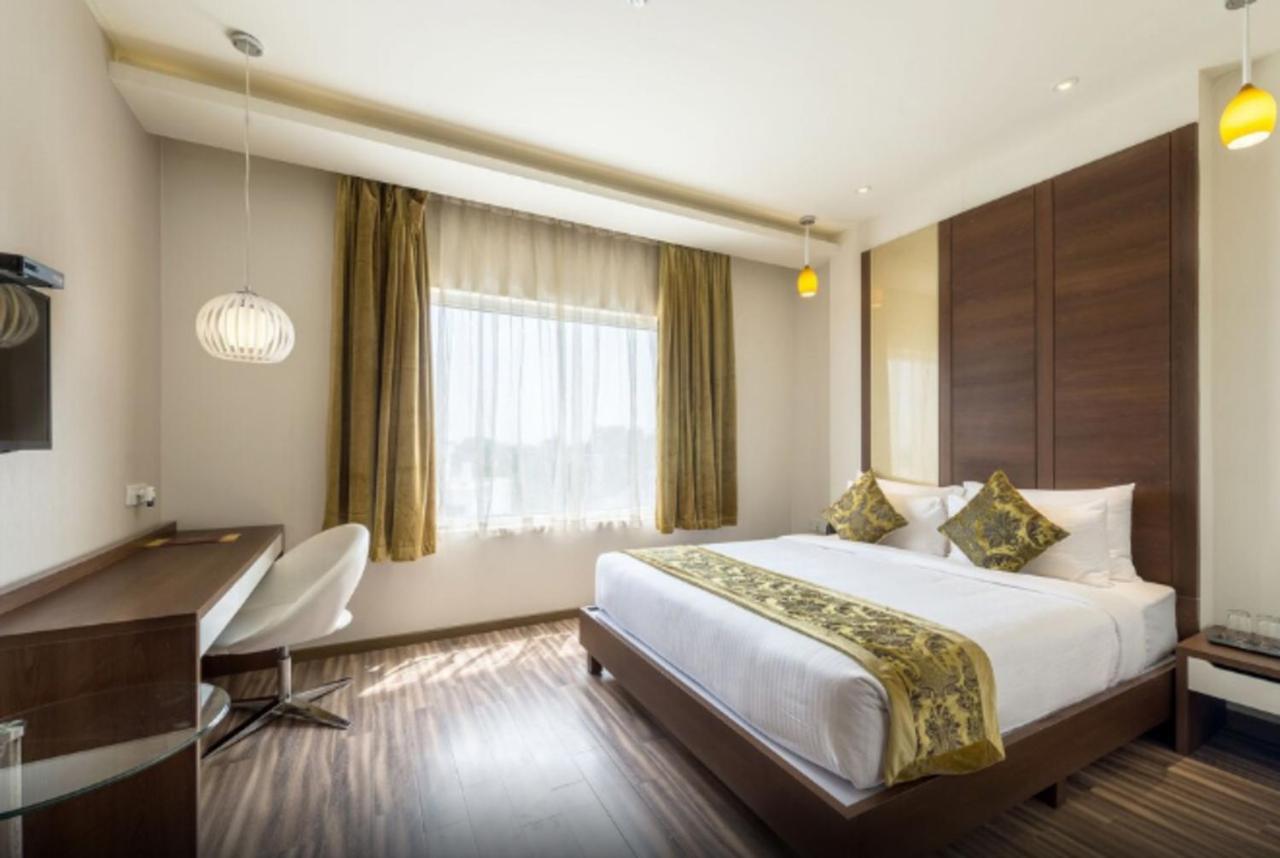 Jagadish Brigade Hotel Bengaluru Zewnętrze zdjęcie
